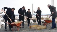 Vučić objavio video sa polaganja kamena temeljca nemačke fabrike: "Počinje nova era za Valjevo"