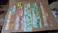 Jedan "tipovao" a trojica iz kuće u Brusu odnela 95.000 evra: Opljačkali gazdu menjačnice, kupili automobile