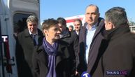 (UŽIVO) Lekari sa Brnabić na dodeli novih sanitetskih vozila: Ovo smo čekali čitav radni vek