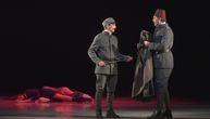 Održana predstava "Godine vrana" u Narodnom pozorištu: Priča o ljubavi koja je zabranjena