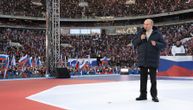 Putin na stadionu držao govor u jakni koja košta više od 12.000 evra?