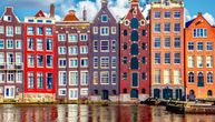 Rešena misterija: Zašto su zgrade u Amsterdamu krive i uske? Ima veze i sa porezom