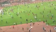 Lude scene iz Nigerije: Navijači demolirali stadion i uleteli na teren nakon što nisu otišli na Mundijal
