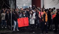 Pobeda đaka u Mladenovcu koji su blokirali ulice zbog omiljenog profesora: Nastavnik ostaje do kraja godine