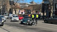 Sudar motora i "poršea" na Slaviji blokirao Beograd: Policija na uviđaju