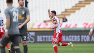 Srnić "probušio" golmana Radničkog iz mrtvog ugla: Pogledajte gol za vođstvo Zvezde na Marakani