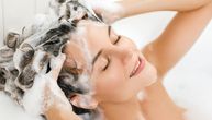 Koliko dugo šampon treba da stoji na kosi pre ispiranja: Pravilo 60/180 za maksimalan efekat
