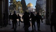 Sukobi između izraelske policije i Palestinaca u džamiji Al Aksa, povređeno 20 ljudi