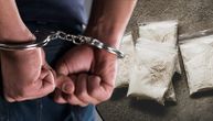 Uhapšena dva Beograđanina: Sakrili heroin ispod kamene ploče, hteli da ga "valjaju" po Kragujevcu