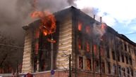 Požar u hotelu u Rusiji, spaseno 38 osoba: Sa vatrenom stihijom se bori 25 vatrogasaca