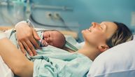 Majkama novorođenčadi u KBC Zemun uručene novčane čestitke i vaučeri
