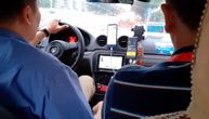 Kako da se sporazumete sa taksistom u Kini? Ovo rešenje je genijalno i zabavno