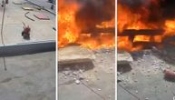 Eksplozija probila beton i buknula na ulicu: Podzemni rezervoar prasnuo u plamen zbog vrućine