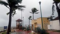 Tropska oluja Orlen prerasta u uragan kod Meksika