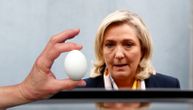 Marin le Pen pogođena jajetom tokom posete severu Francuske