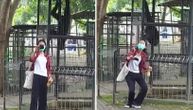 Devojka je prišla kavezu sa majmunom i htela da napravi selfi: Usledio je pravi pakao!