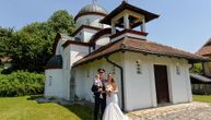 U istom danu krstio dete i oženio se voljenom: Predivne fotografije sa venčanja žandarma Predraga