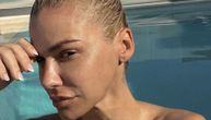 Nataša Bekvalac očarala novom fotografijom u kupaćem kostimu