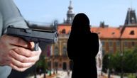 Tragedija kod Sombora: Muškarac pucao bivšoj devojci u glavu, pa izvršio samoubistvo, sve videla njegova majka