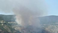 Požar u Herceg Novom nastavlja da se širi: Vetar otežava gašenje, čeka se dolazak helikoptera