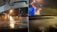 Apokaliptične scene posle nevremena u Beogradu: Vozila zaglavljena na ulicama, voda poplavila prestonicu