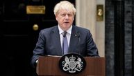 Boris Džonson podneo ostavku: "Ostaću dok se ne izabere novi lider"