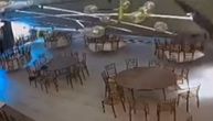Stravičan snimak iz Leskovca: Srušio se plafon u hotelu, ljudi bežali na sve strane