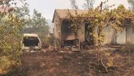 Stravičan požar u Puli: Izgorele kuće, ljudi pomažu vatrogascima u borbi sa stihijom