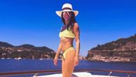 Ima 47 godina, a izgleda kao "avion": Eva Longorija objavila vrele fotke u bikiniju, jedna je toples