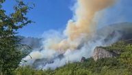 Konjic gori već četvrti dan: Požar na 100 metara od kuća, u gašenju pomagala i dva helikoptera