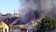 Veliki požar u centru Valjeva: Gori 6 lokala, gust dim se nadvio nad gradom
