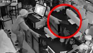 Snimljen momenat drske krađe u kafiću u Novom Sadu: Ako prepoznate osobu sa snimka obavestite policiju
