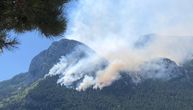 Požar u Parku prirode Blidinje se ponovo širi: Vatrogasci štite vikend naselje