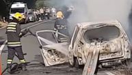 Buknuo požar na kolima na putu kod Valjeva: Automobil potpuno izgoreo
