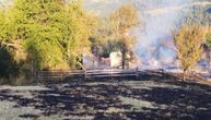 Lokalizovan požar na Tari: Izgorela jedna kuća, meštani pomagali vatrogascima u borbi sa stihijom