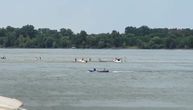 "Beogradsko more" krcato lađama: Dunav se povukao, građani uživaju na čamcima
