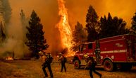 Proglašeno vanredno stanje zbog požara u delu Kalifornije: Više od 6.000 ljudi evakuisano, a 10 kuća uništeno