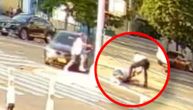 Muškarca udario auto, a onda ga opljačkali dok je ležao na zemlji: Policija traži pomoć oko napadača