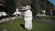 Spomenik u Crnoj Travi svedoči o snazi ljubavi i žrtvi koje su žene podnele zarad očuvanja porodice