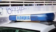 Saznajemo: Policija traži osobu koja je grafitom na Novom Beogradu ugrozila sigurnost ministru Lončaru