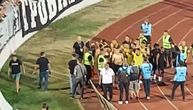 Novi snimci maltretiranja igrača Partizana kod juga: Svi su morali da skinu dresove i polugoli da otpozdrave!