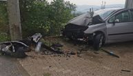 Poginuo muškarac kod Čačka: Automobilom se zakucao u stub, preminuo na licu mesta