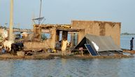 Više od 1.000 umrlih u poplavama, strahuje se da vrhunac tek predstoji: Užas u Pakistanu