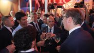 Hit dijalog Vučića i Đokovića na sajmu vina: Novak rekao "Nisam navikao da pijem" i dobio odgovor predsednika
