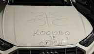 Hrvatski mediji objavili snimak: Na autu sa kosovskim tablicama nacrtao četiri S i napisao "Kosovo je Srbija"