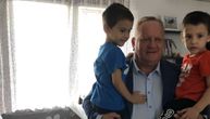 Pokloni za dečake iz Leskovca: Jelica je svetski fenomen, 2 puta rodila blizance, posetio ih i gradonačelnik