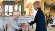 Tras postala premijerka Velike Britanije nakon susreta sa kraljicom Elizabetom: Prihvaćena ostavka Džonsona