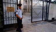 Pripadnici policije sa automatskim puškama ušli u ambasadu Irana u Tirani: Pretres nakon spaljenih dokumenata