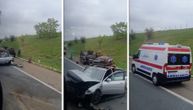 Stravičan sudar na auto-putu Novi Sad: Smrskan automobil, blješte rotacije Hitne