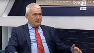 Svečlja ponavlja da barikade moraju biti uklonjene, tvrdi da su Srbi napali KFOR